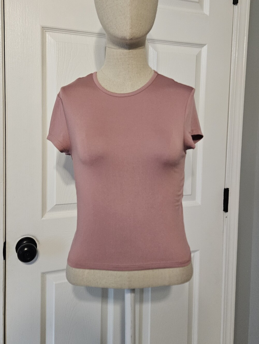H&M Short Sleeve Crewneck Tee in Mauve Pink